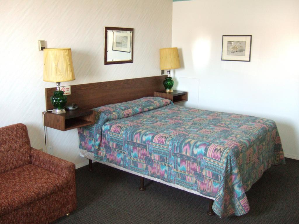 Wild Rose Inn Vegreville 外观 照片